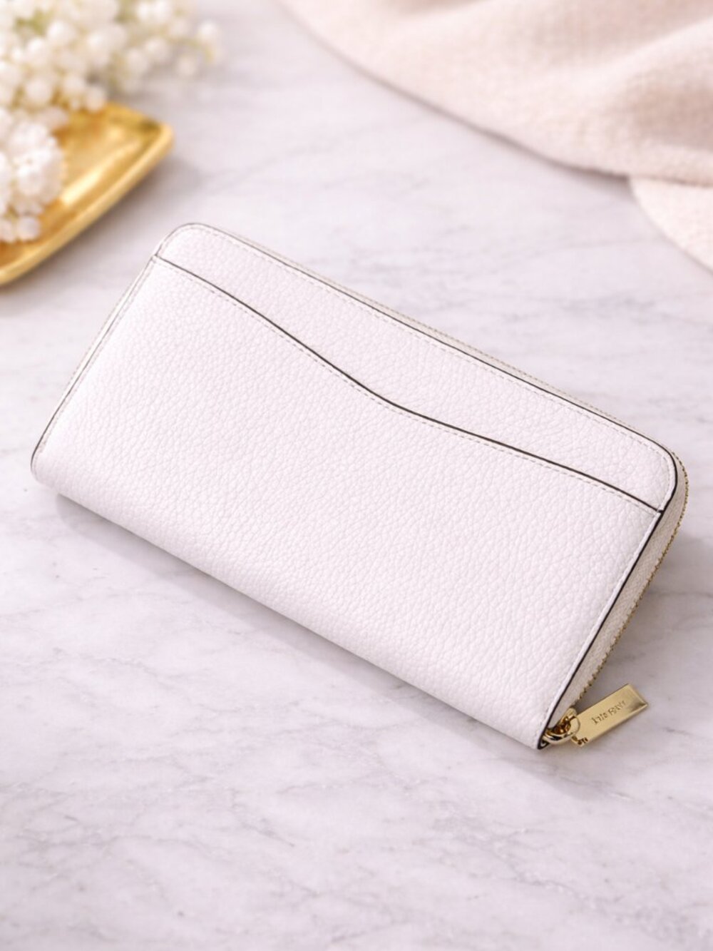 Kate Spade White Pebbled Leather Zip Around Wallet Gold Logo - Picture 2 of 7